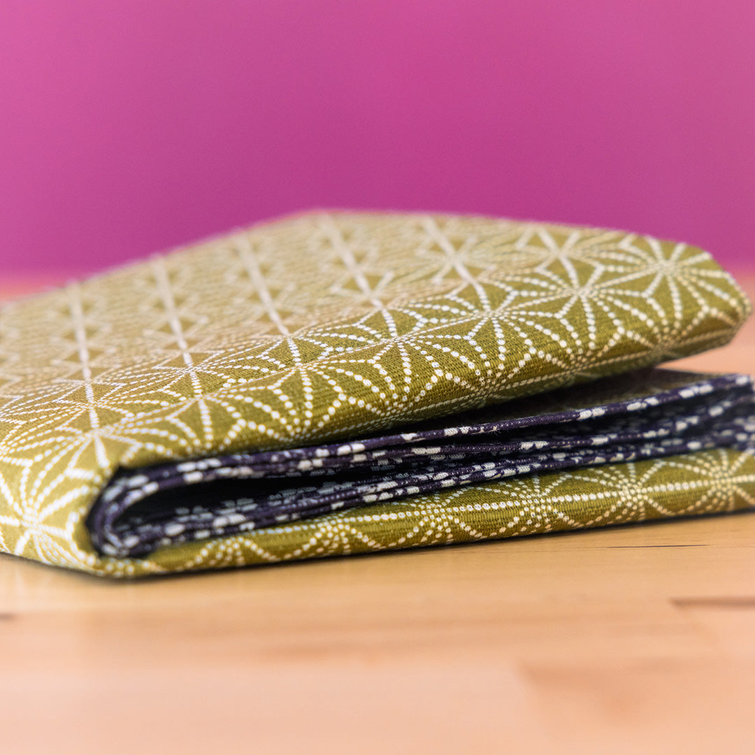 Furoshiki bifacciale Asanoha Sakura (verde e viola, 50 cm)