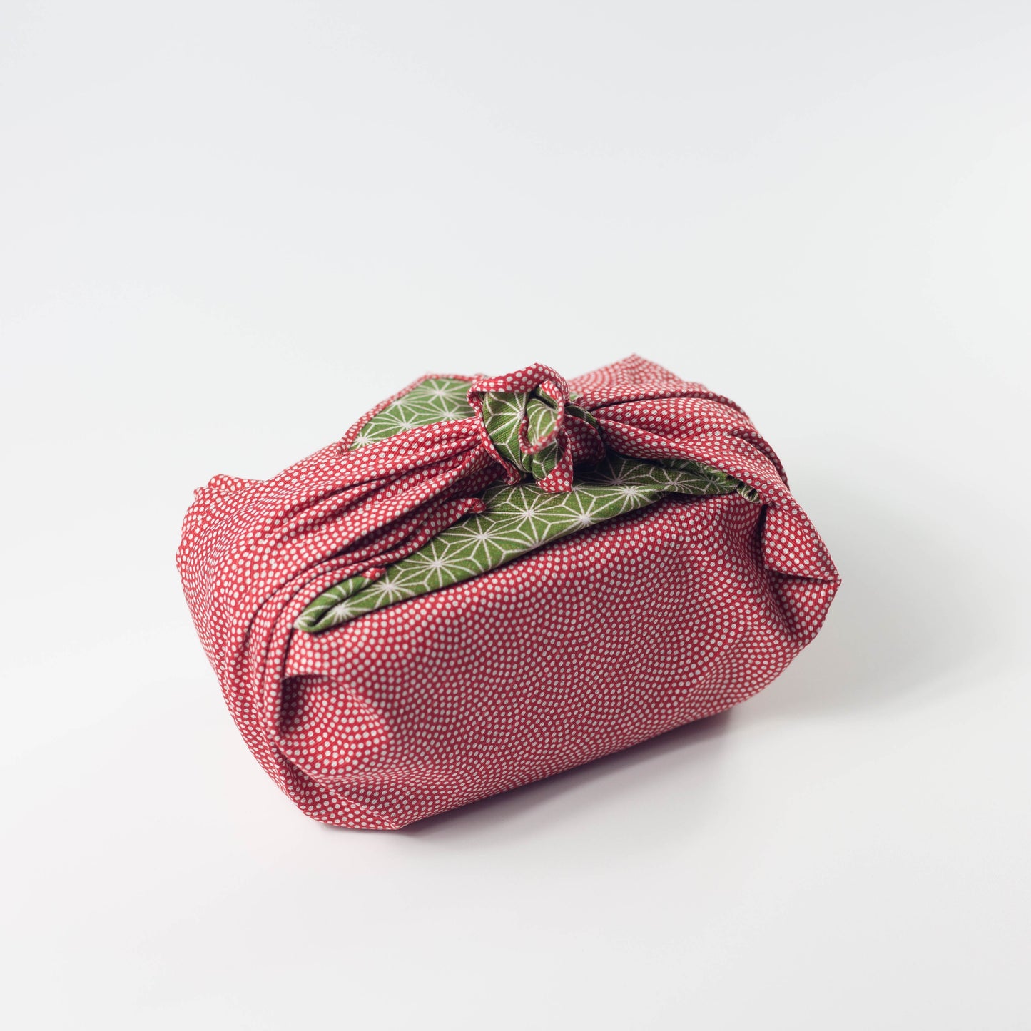 Dubbelzijdig furoshiki Asanoha Nami (rood en groen, 50 cm)