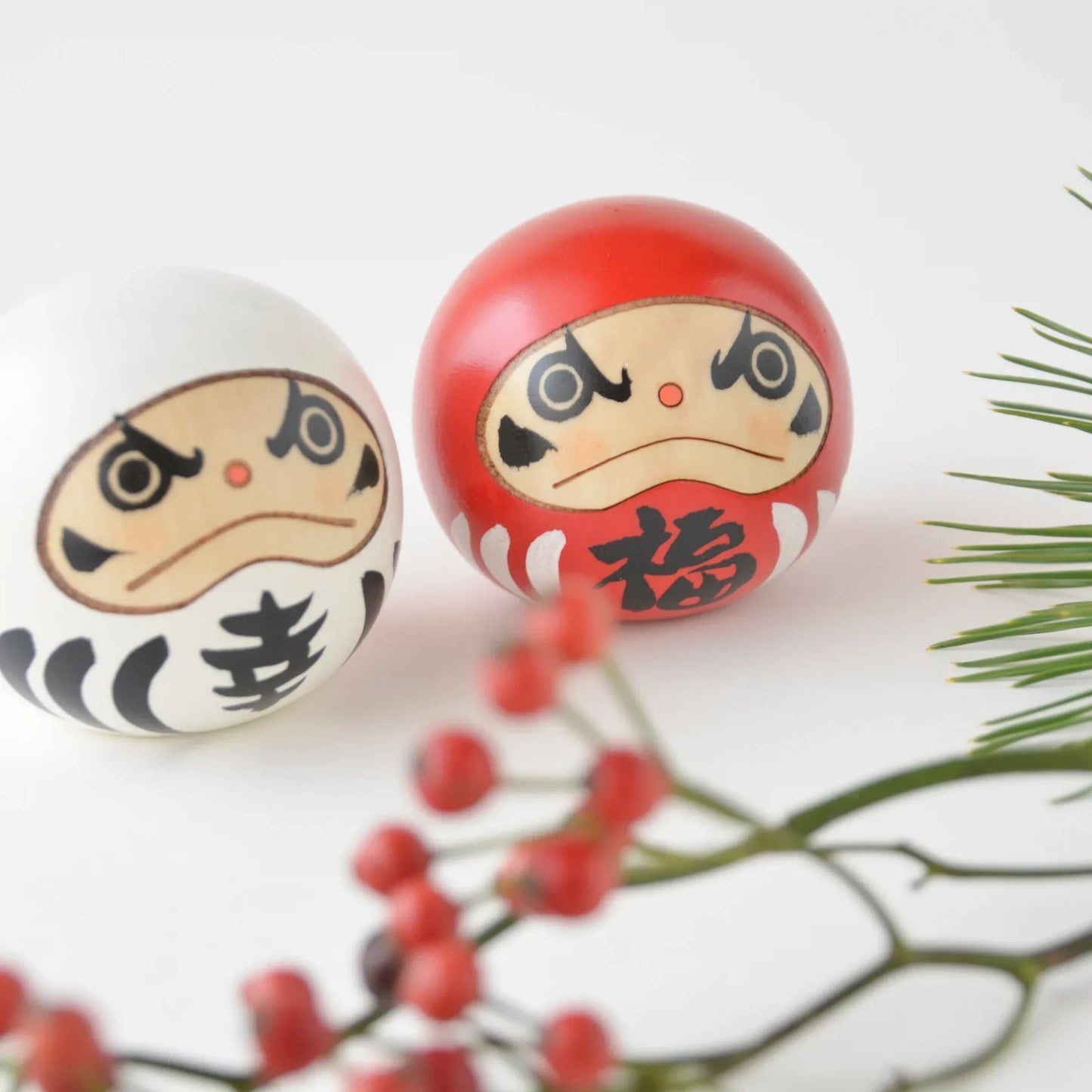 Bambola Kokeshi - Daruma (bianca)