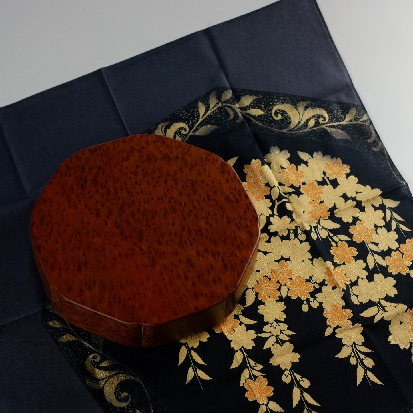 Bento octogonal Miyama (396) - Sugi