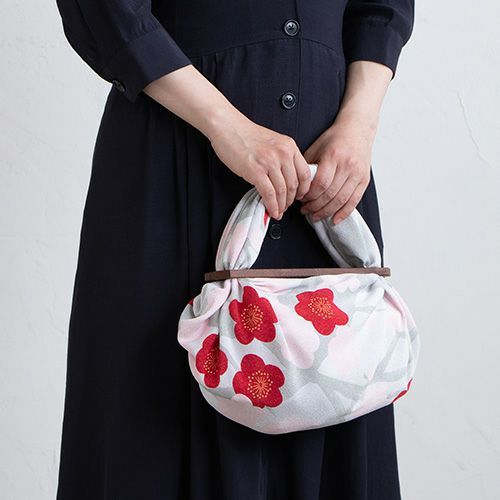 Furoshiki Koetsu Chirimen - Ume (gris, 70 cm)