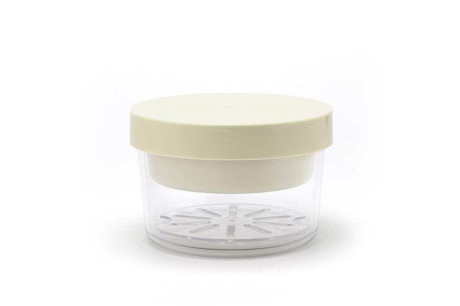 Gel-Cool Salad Case with a yellow lid