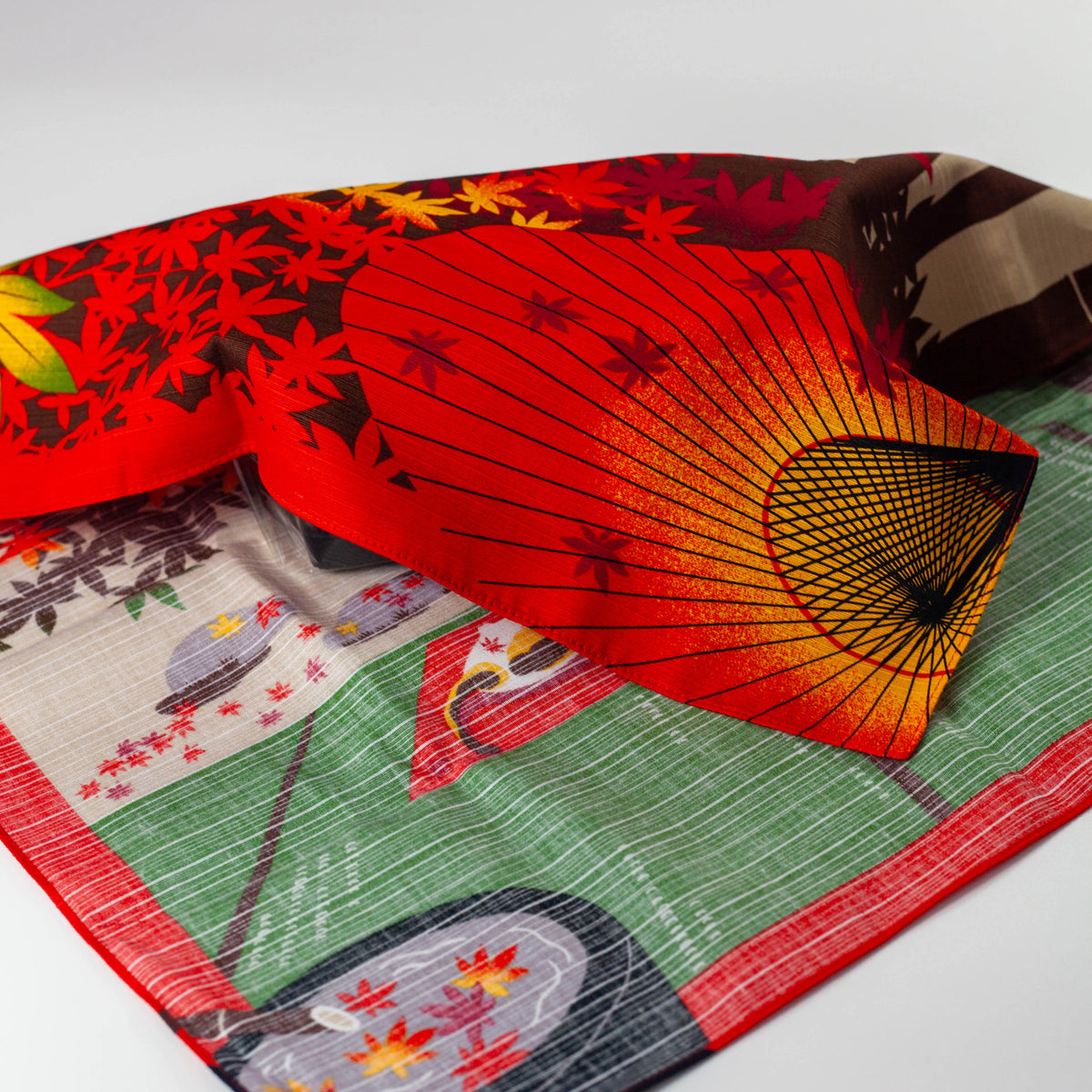 Furoshiki Mikeneko Momiji (50cm)