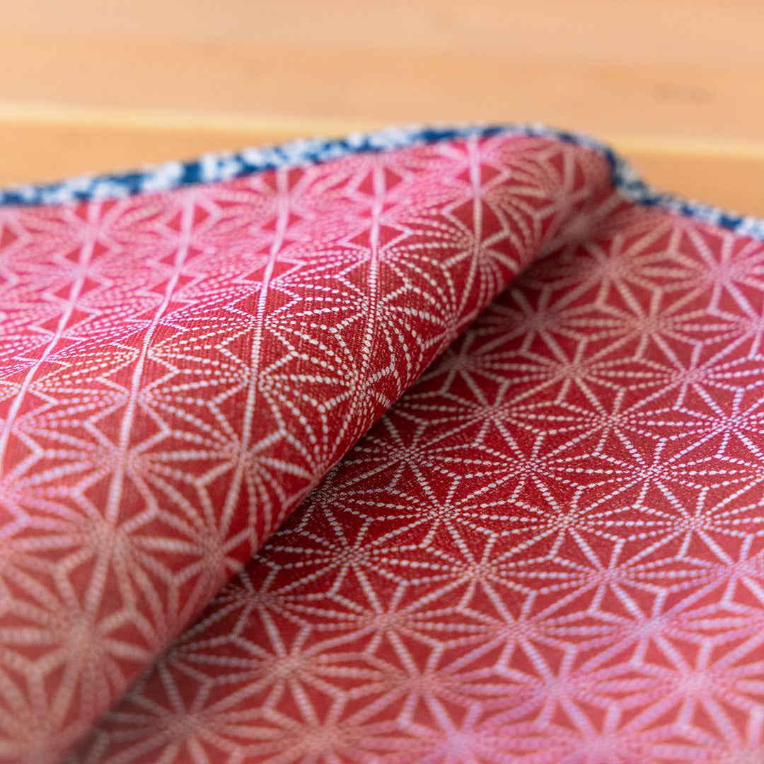 Furoshiki double face Asanoha Nami (rouge et bleu, 50 cm)