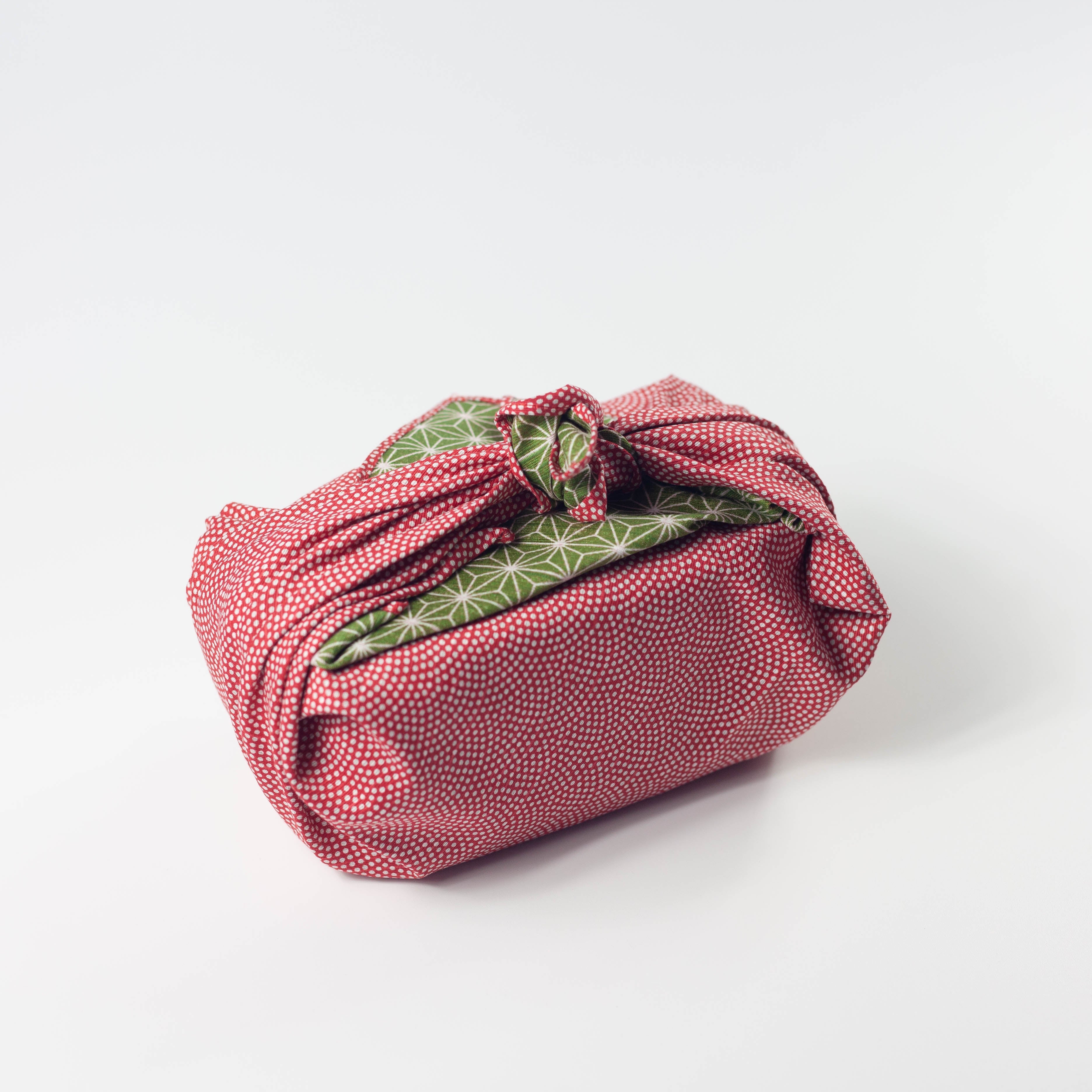 Furoshiki double face Asanoha Nami (rouge et vert, 50 cm)