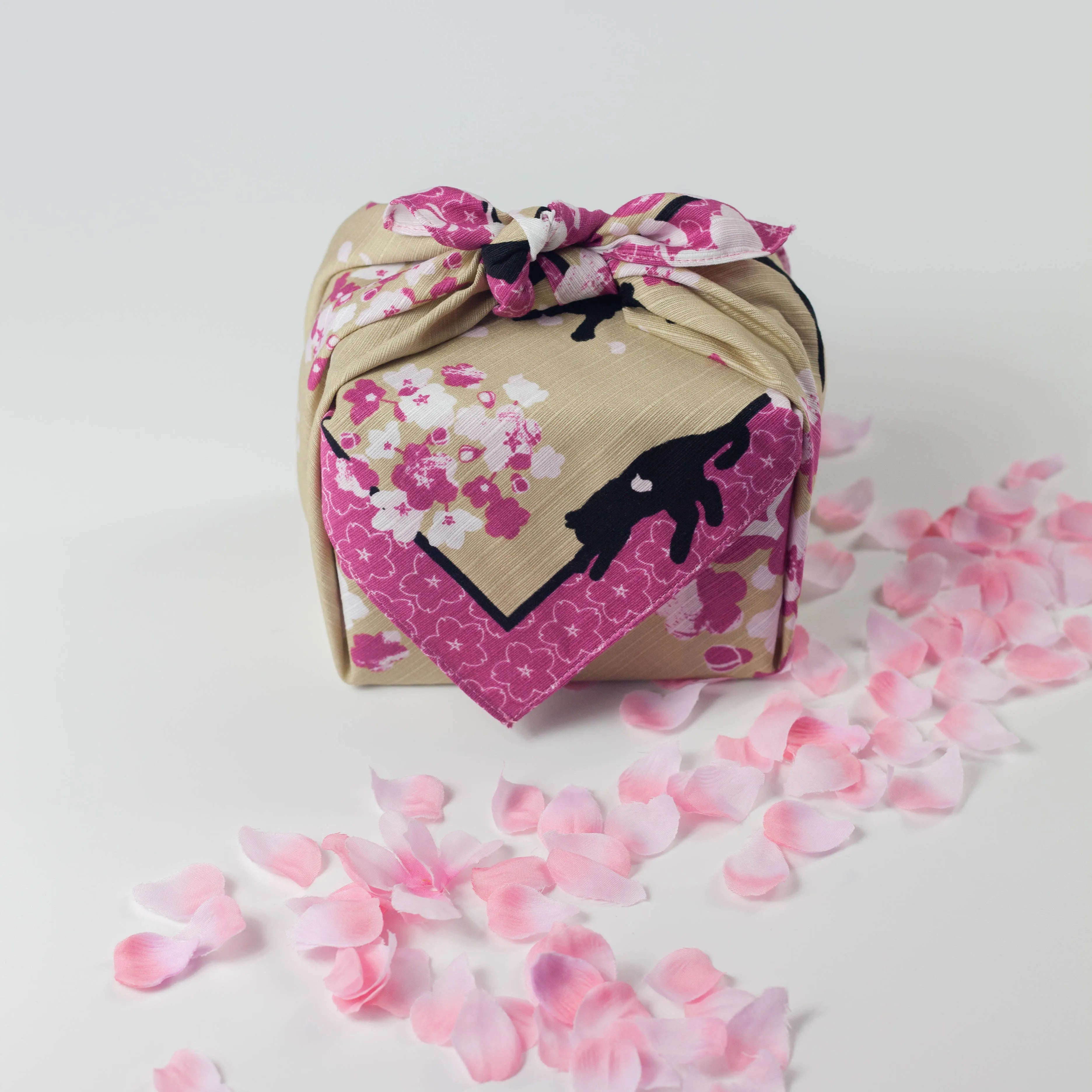 Furoshiki Yuho Neko (50 cm)