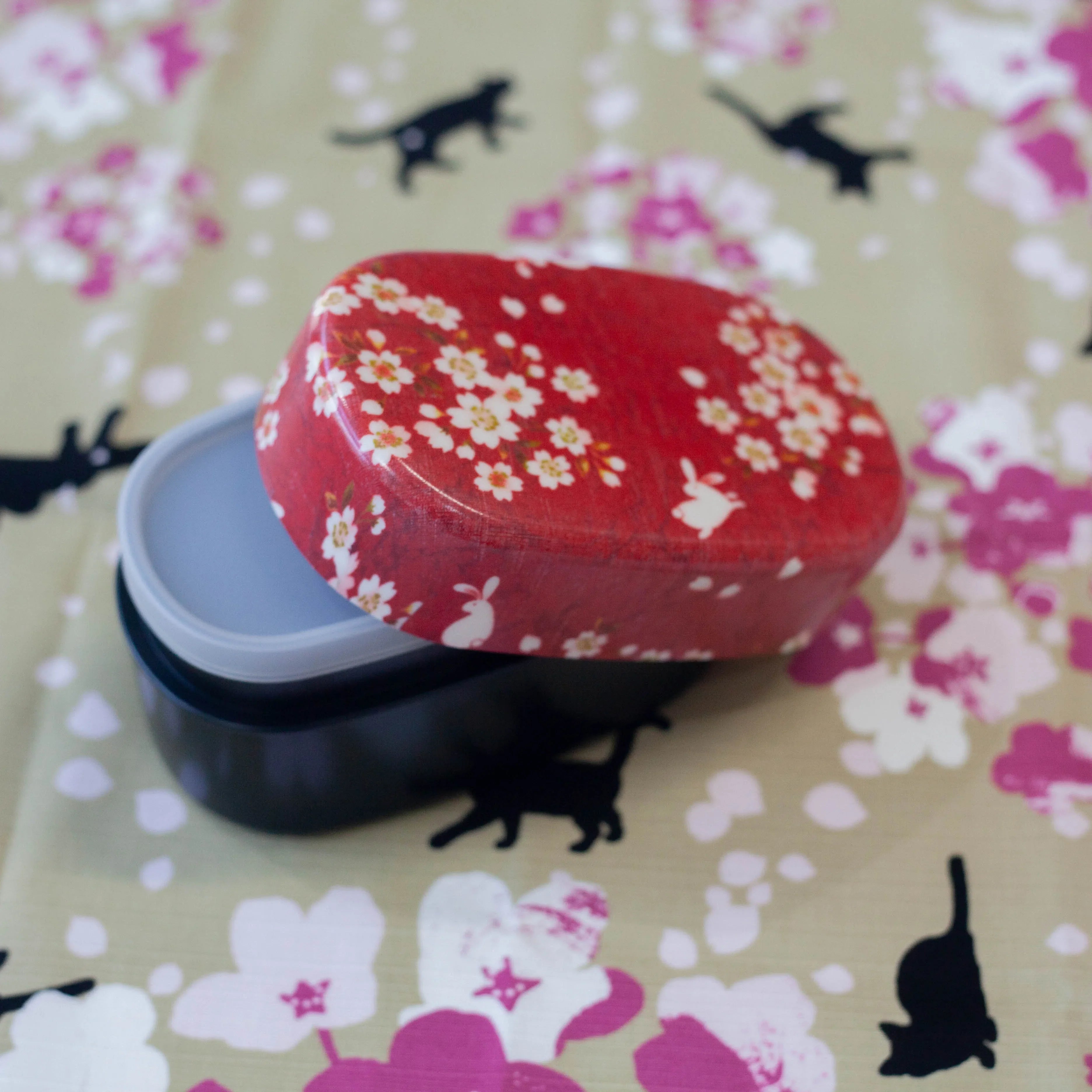 Furoshiki Sakura Yuho Neko (50 cm)