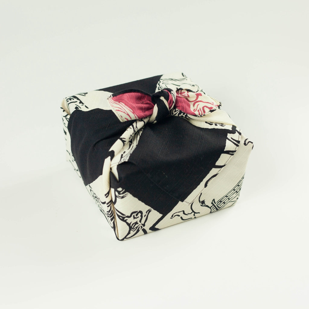 Furoshiki double-face Chôjûgiga (noir et rose, 50 cm)