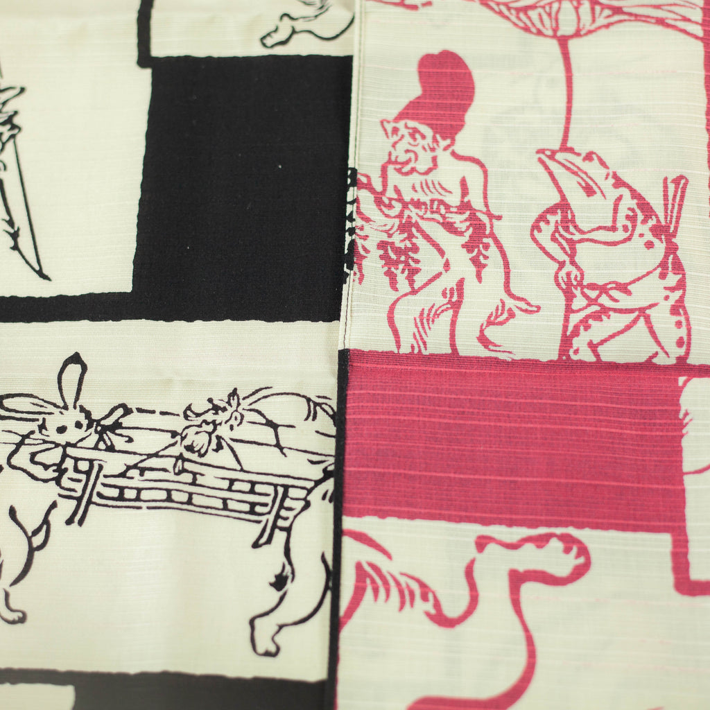 Furoshiki double-face Chôjûgiga (noir et rose, 50 cm)