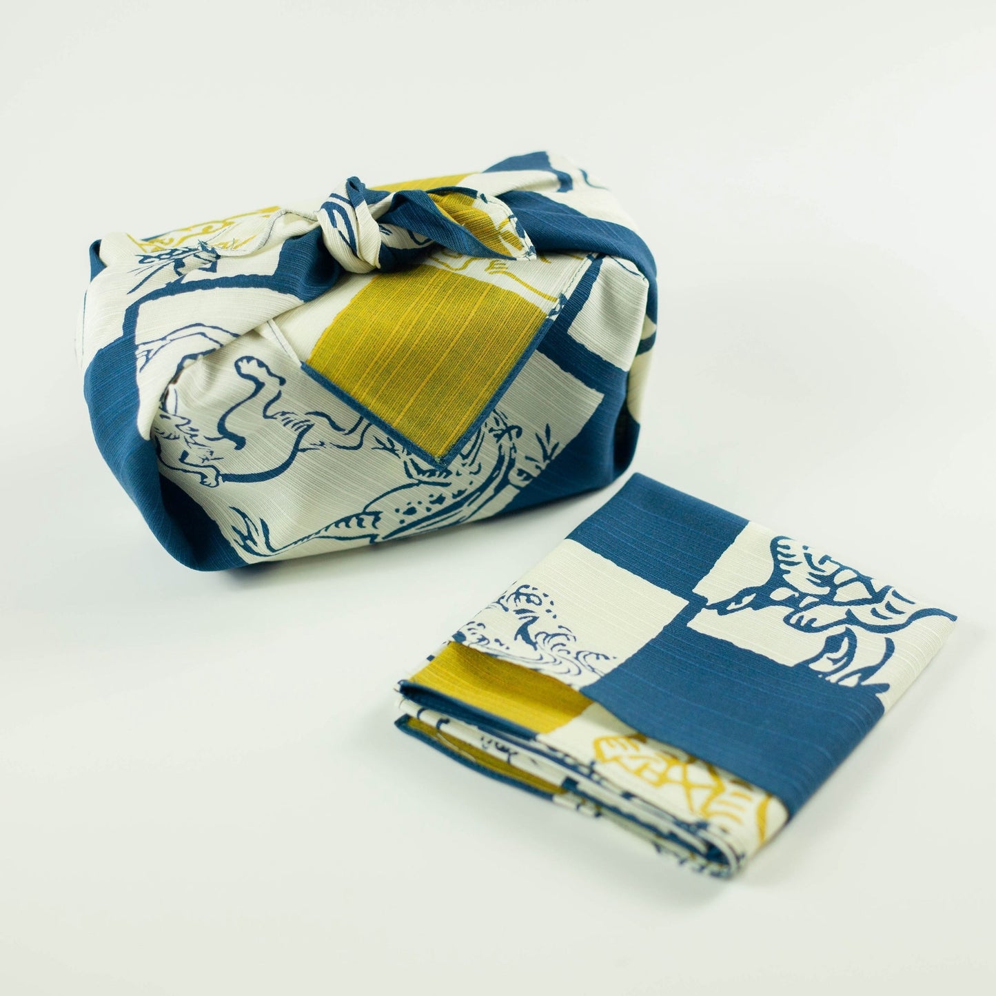 Furoshiki double-face Chôjûgiga (bleu et jaune, 50 cm)