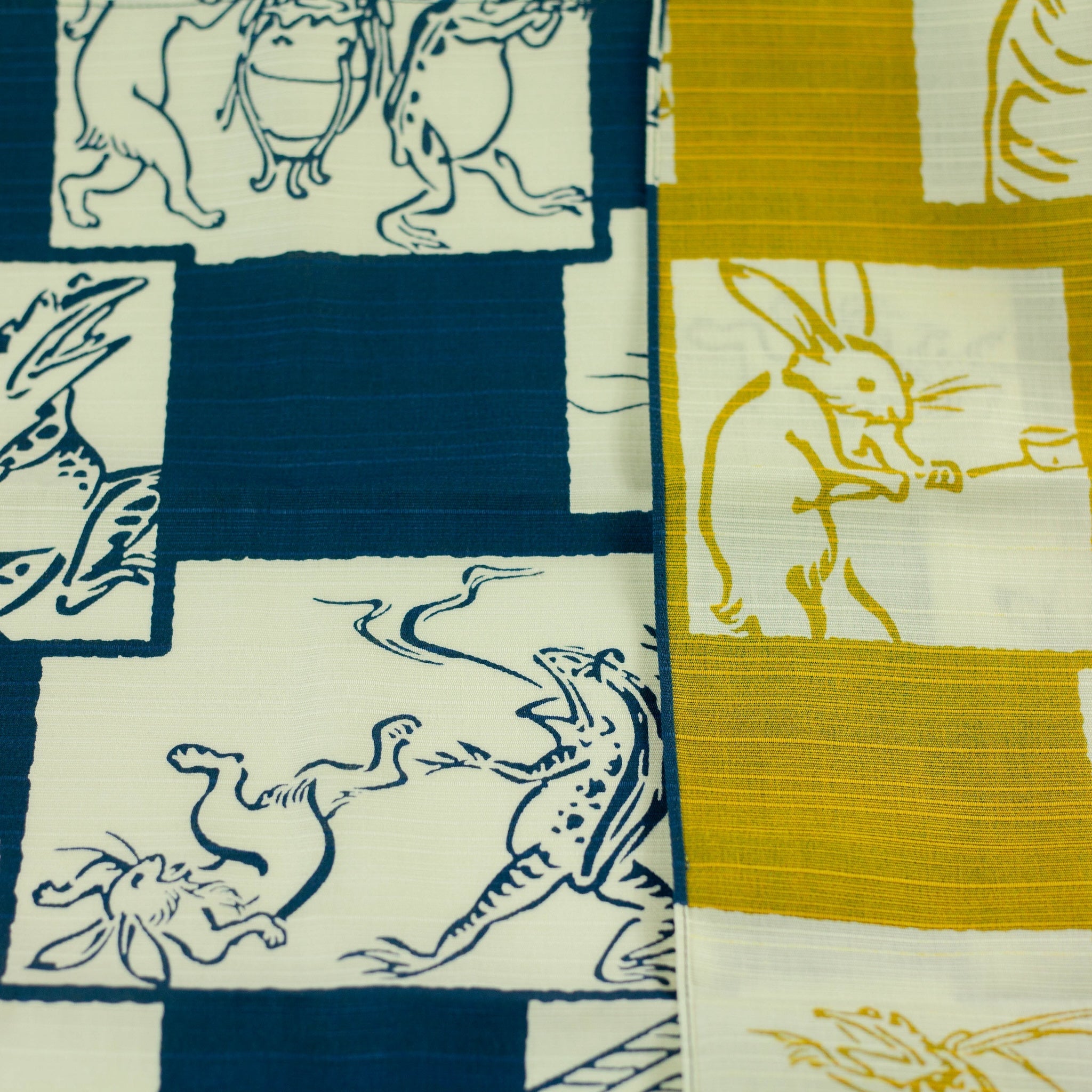 Furoshiki double-face Chôjûgiga (bleu et jaune, 50 cm)