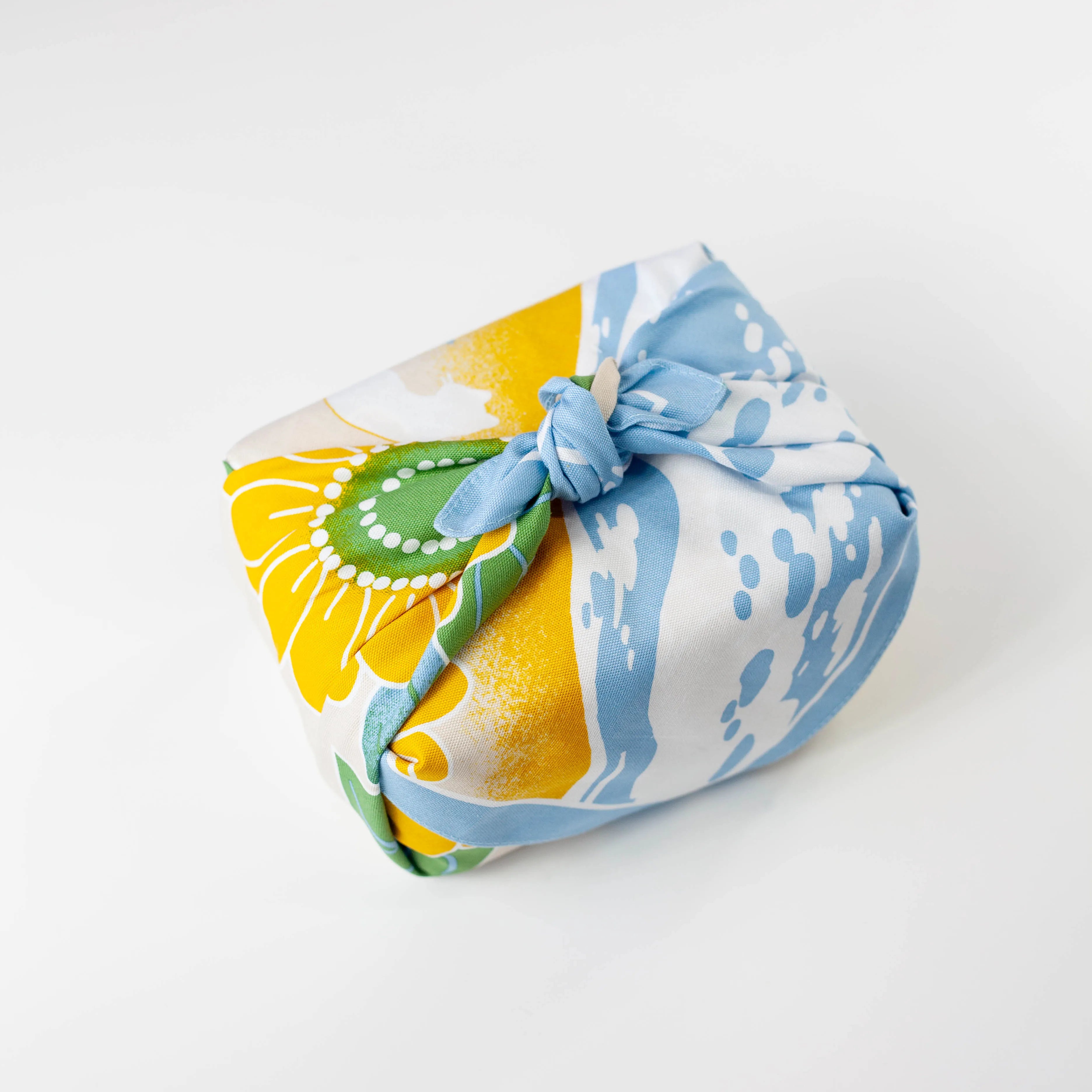 Furoshiki Shiki Neko - Estate