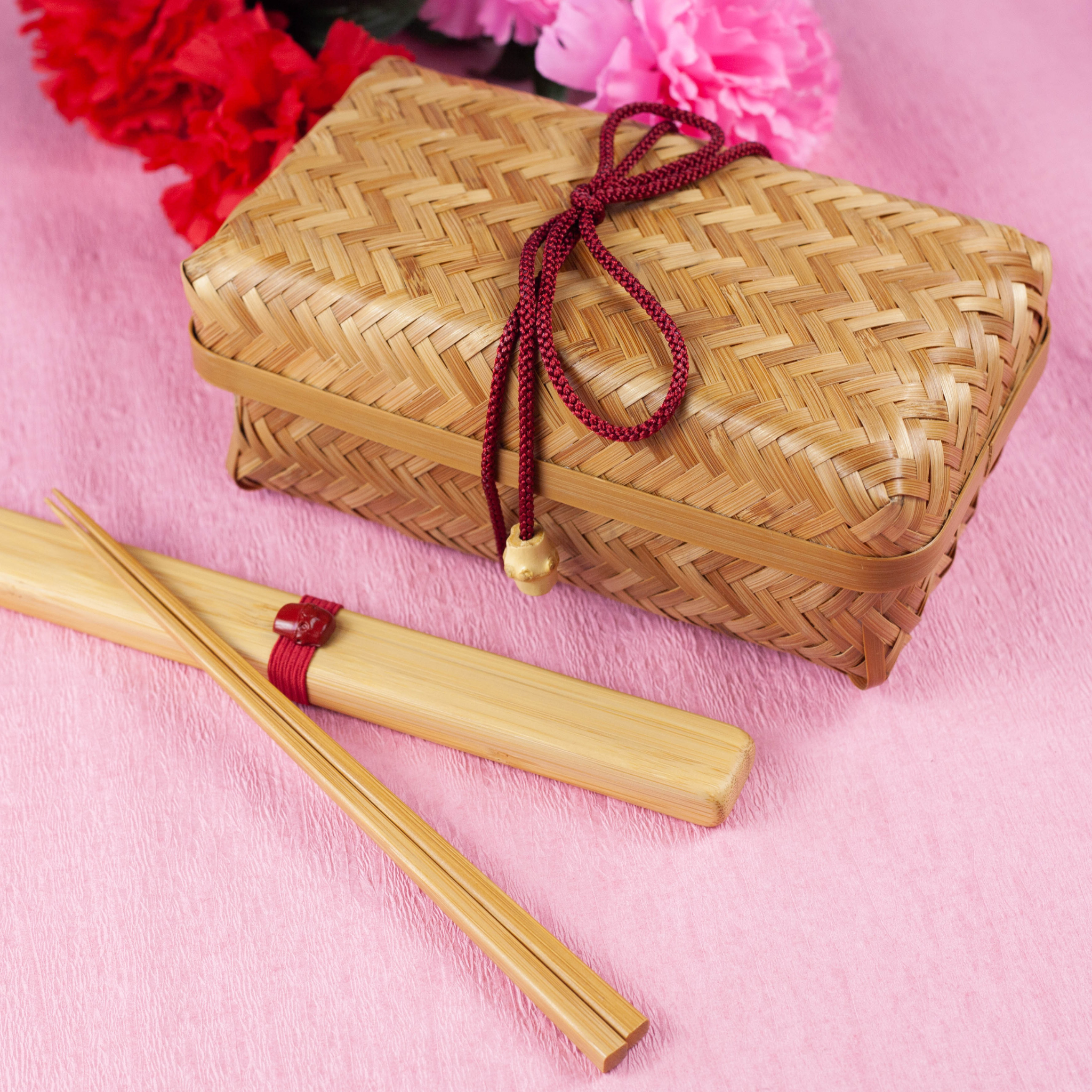 Bento en bambou tissé