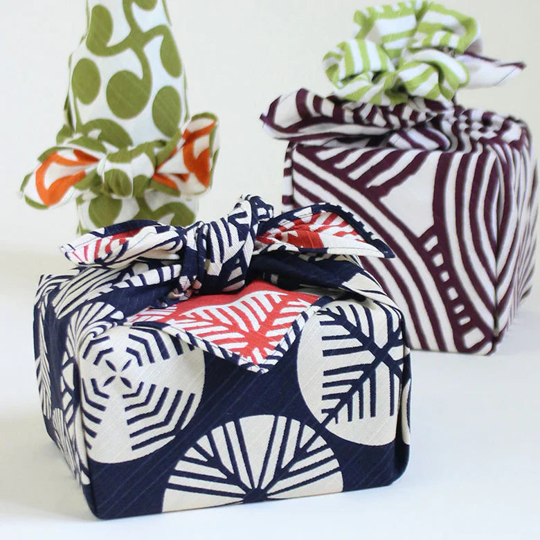 Furoshiki double face Isa Monyo - Matsu (rouge et marine, 48cm)