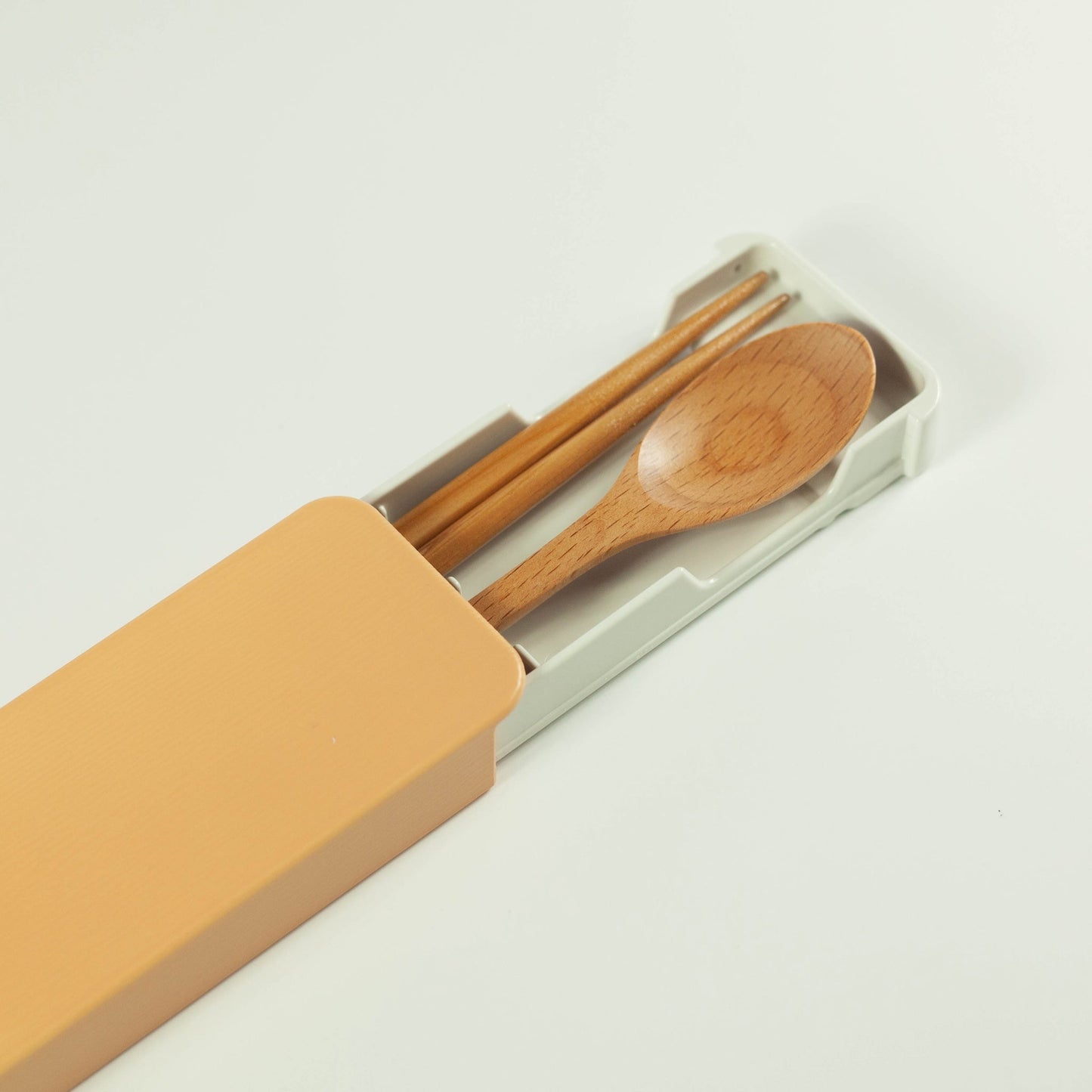 Set de couverts en bois (clair)