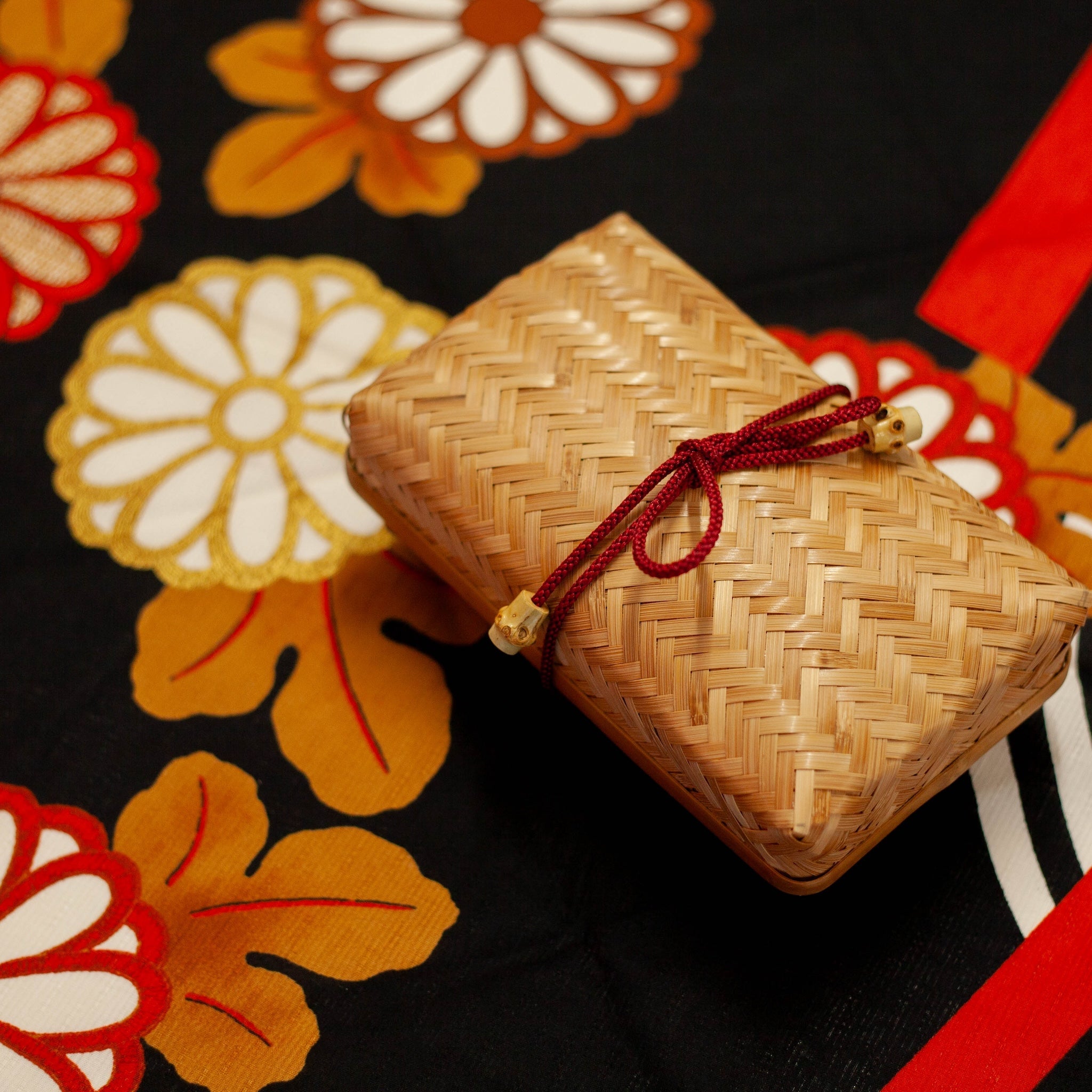 Bento en bambou tissé