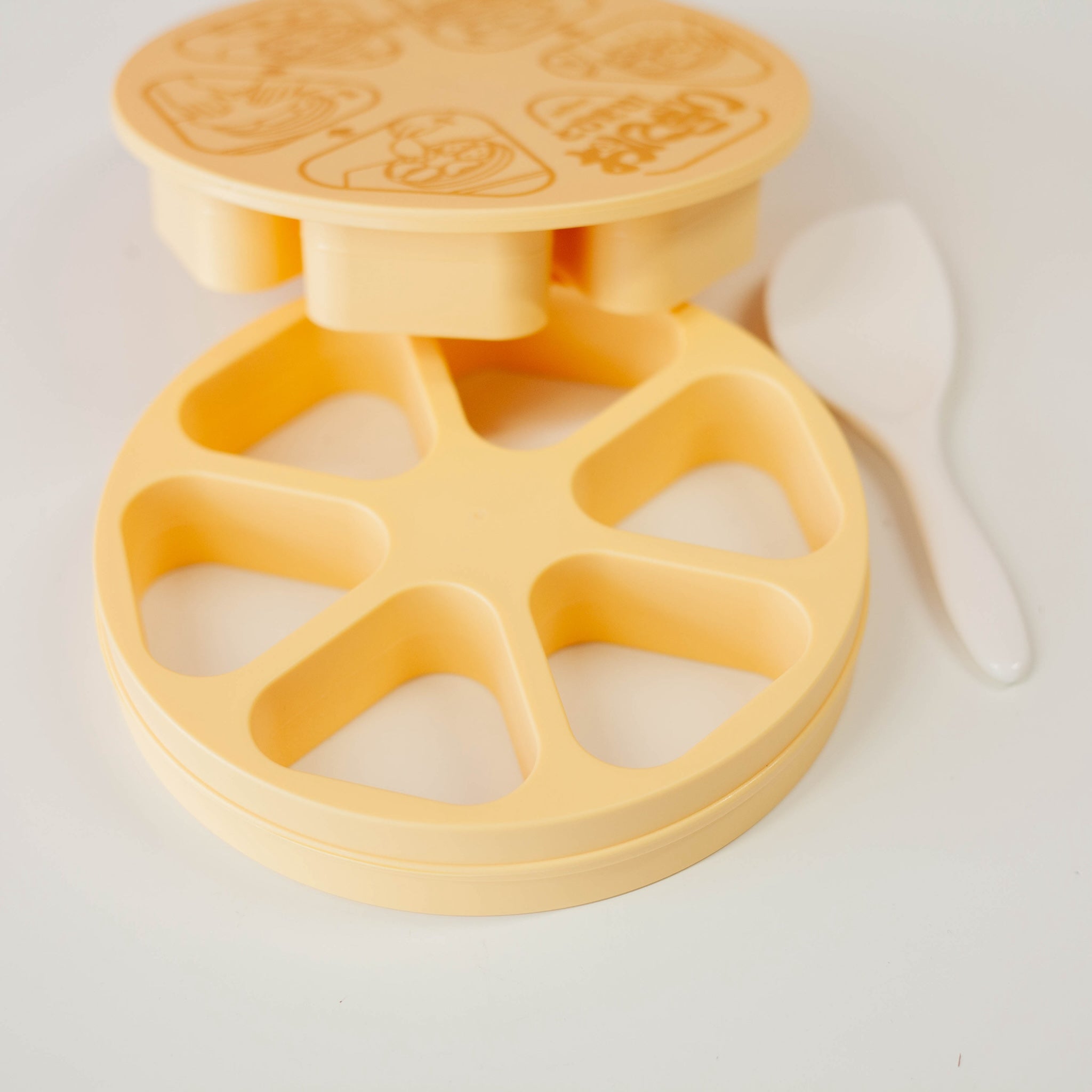 Tobidase Onigiri-schimmel