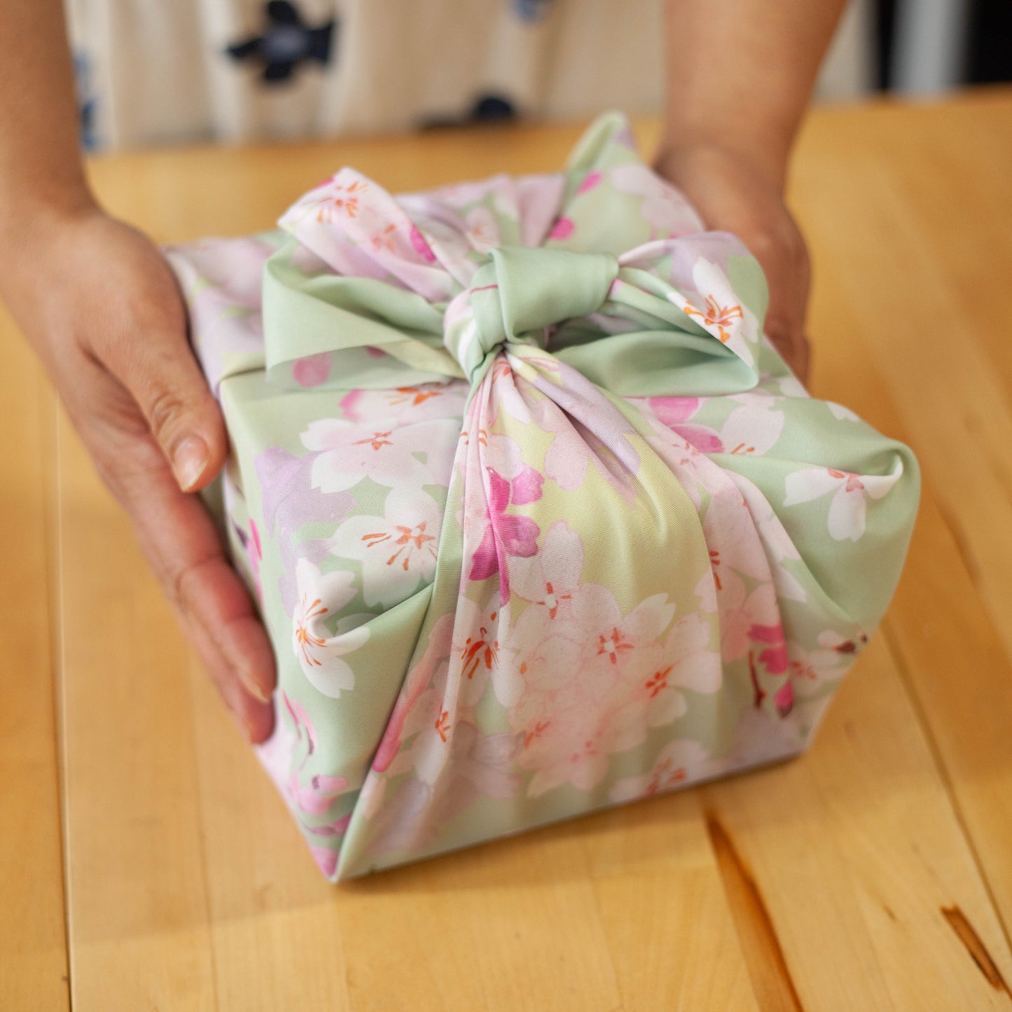 Furoshiki Fuwari Sakura (groen, 70 cm)