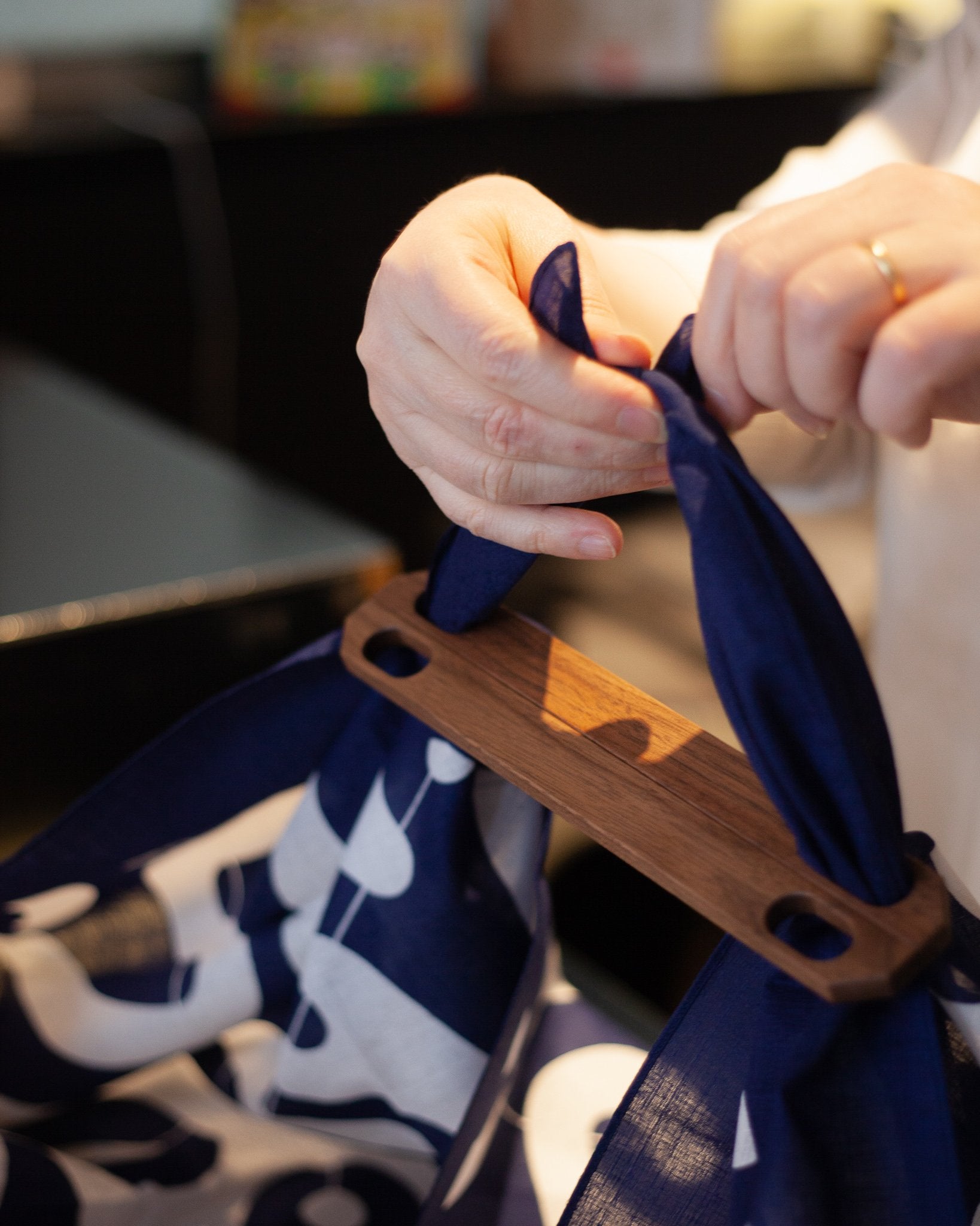 Furoshiki Patchin (manico della borsa) - Noce