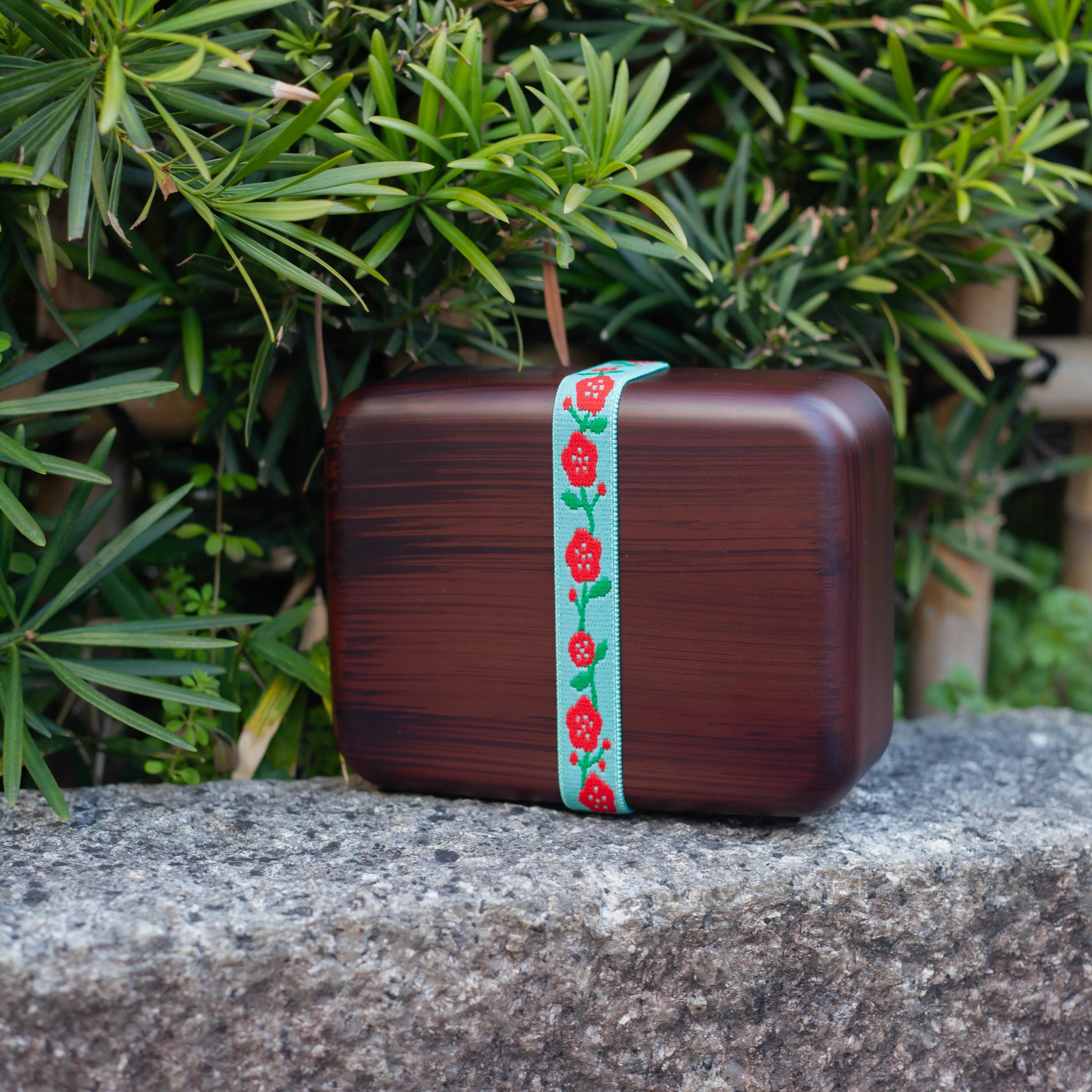 Élastique à Bento Musubi – Retro Tsubaki