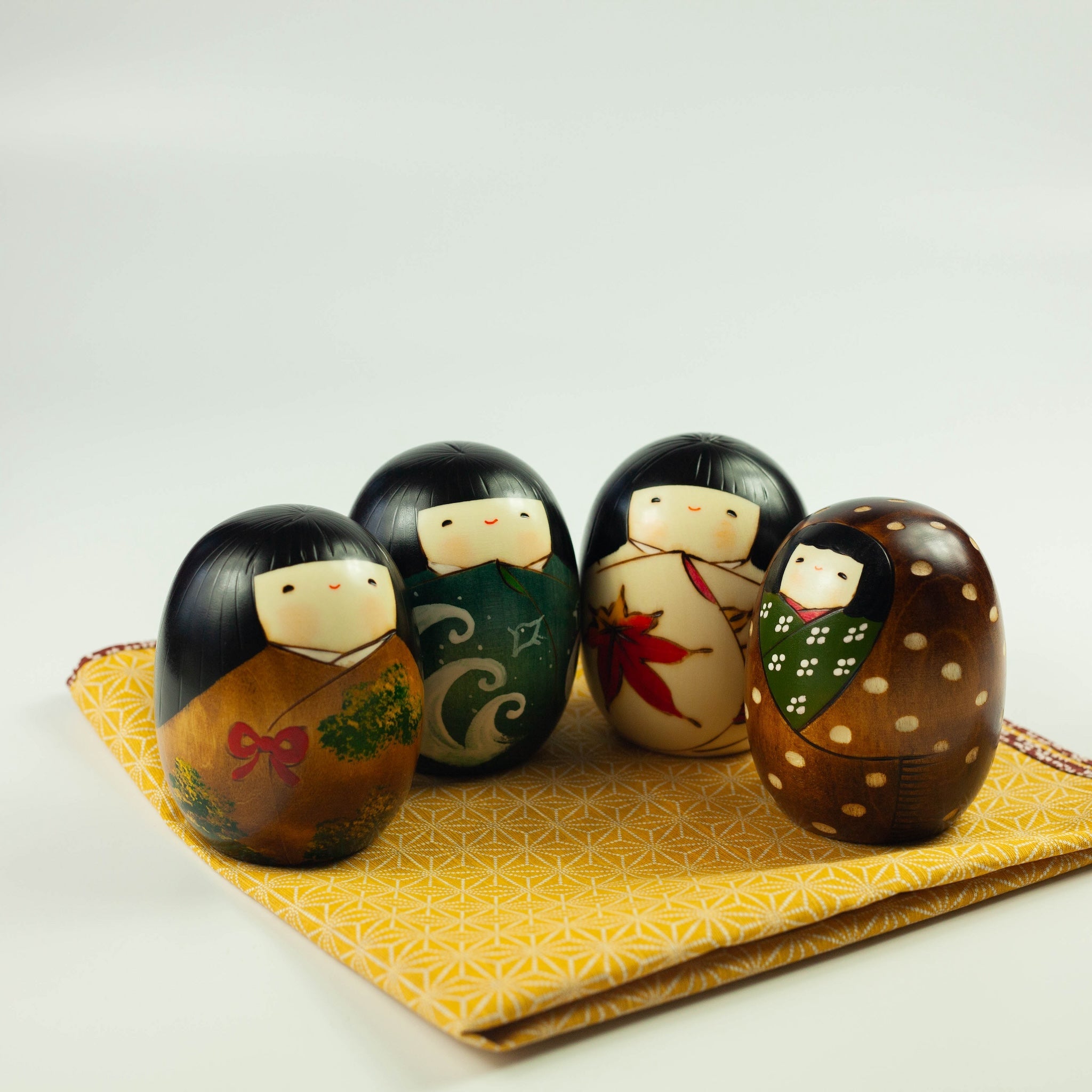 Bambole Kokeshi - 4 stagioni 