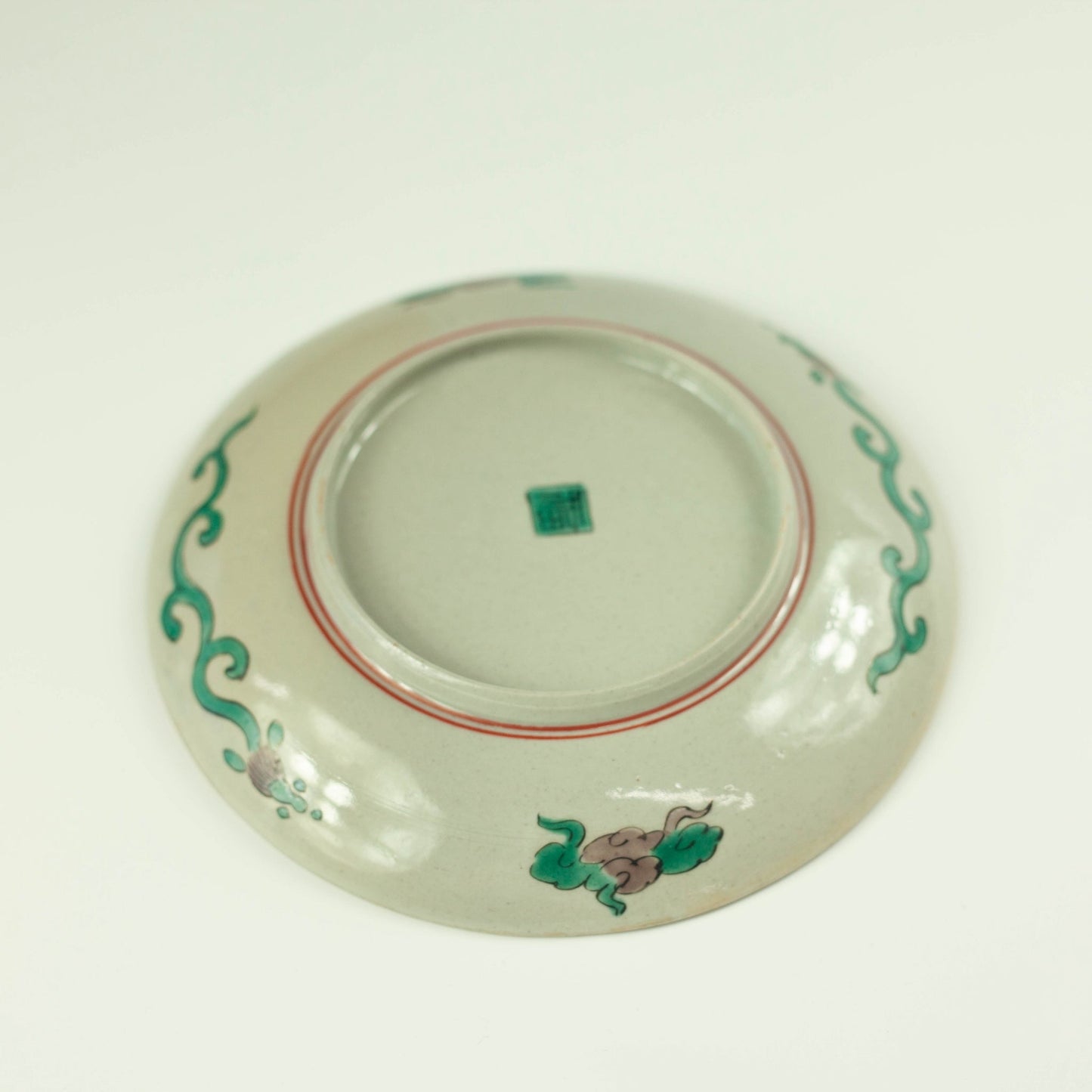 Kutaniyaki-bord uit het Meiji-tijdperk (1900, 17 cm)