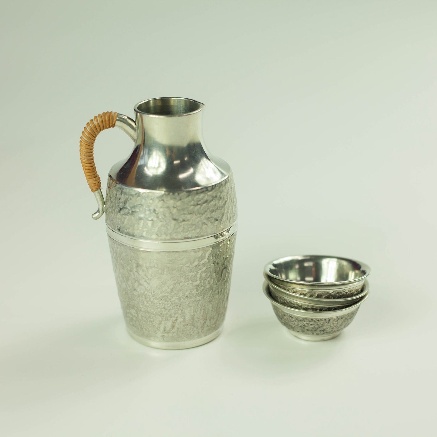 Set da sake in peltro dell'era Taisho (1910, 3 tazze)