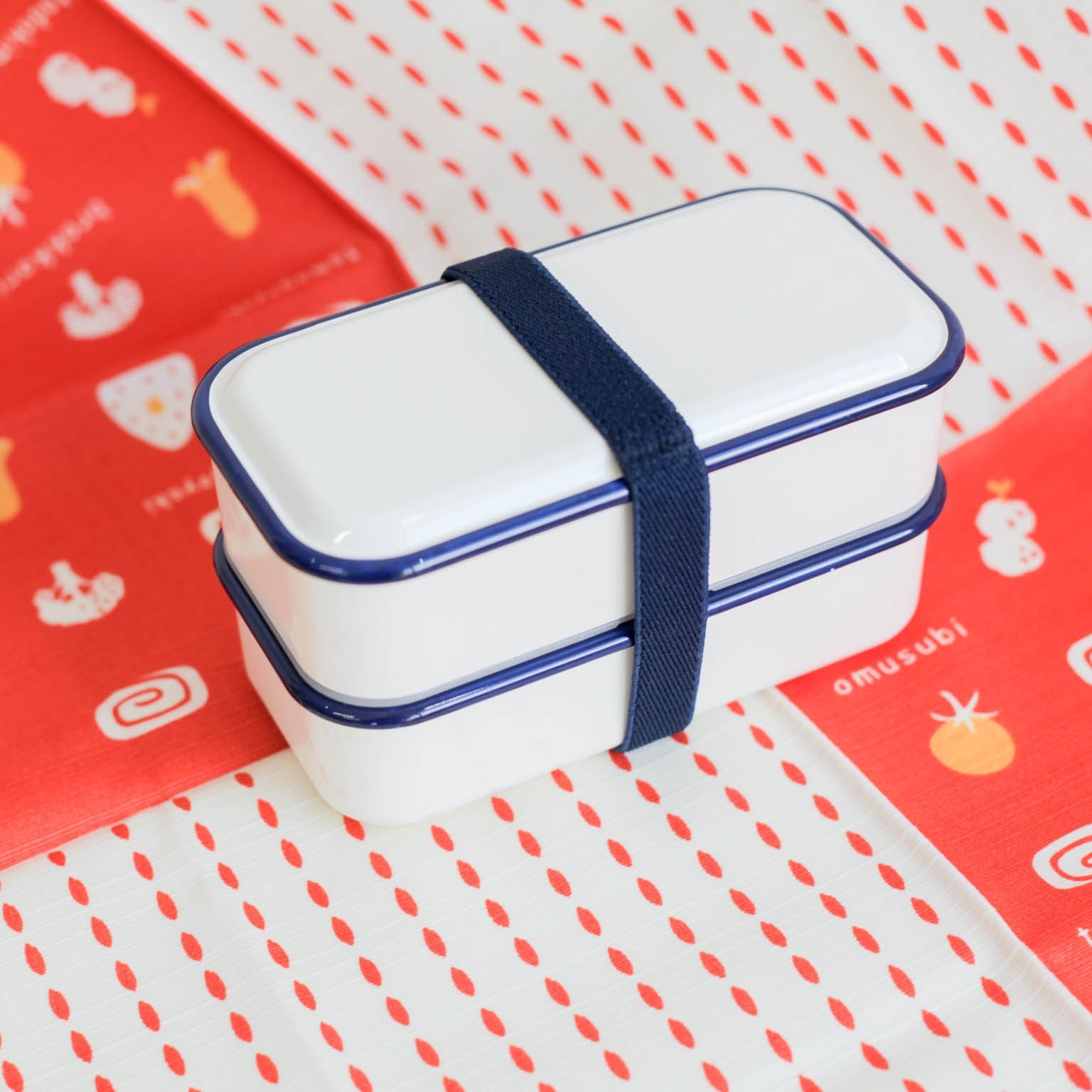 Bento Retro Moda (2 étages, 550 ml)