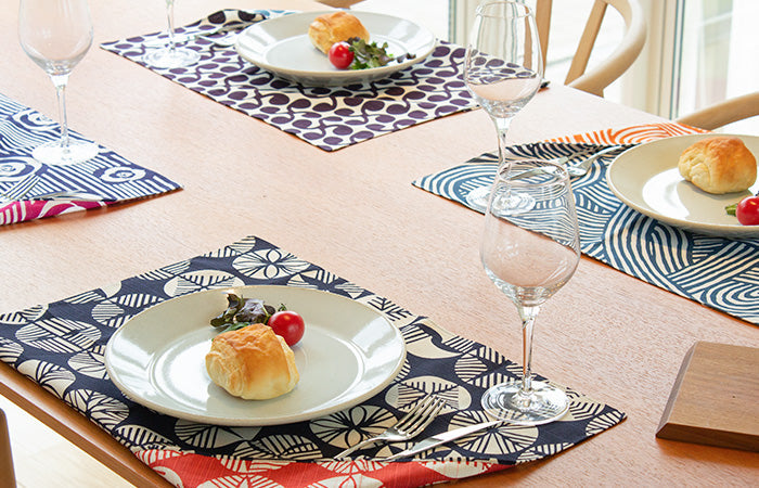 Furoshiki double face Isa Monyo - Matsu (rouge et marine, 48cm)